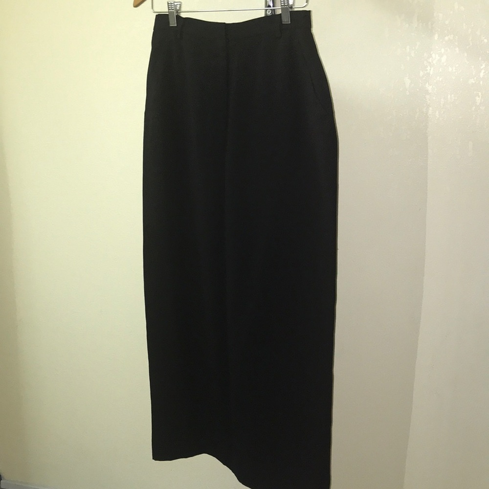 Danielle Martin Black Skirt.  Sz 8